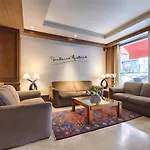 Hotel Apollinaire Paris
