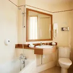 Hotel Apollinaire