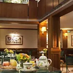Apollinaire Hotel 3*