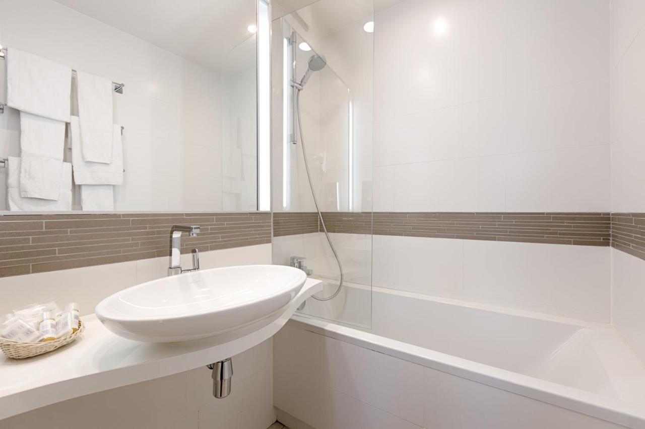 Hotel Apollinaire Parigi
